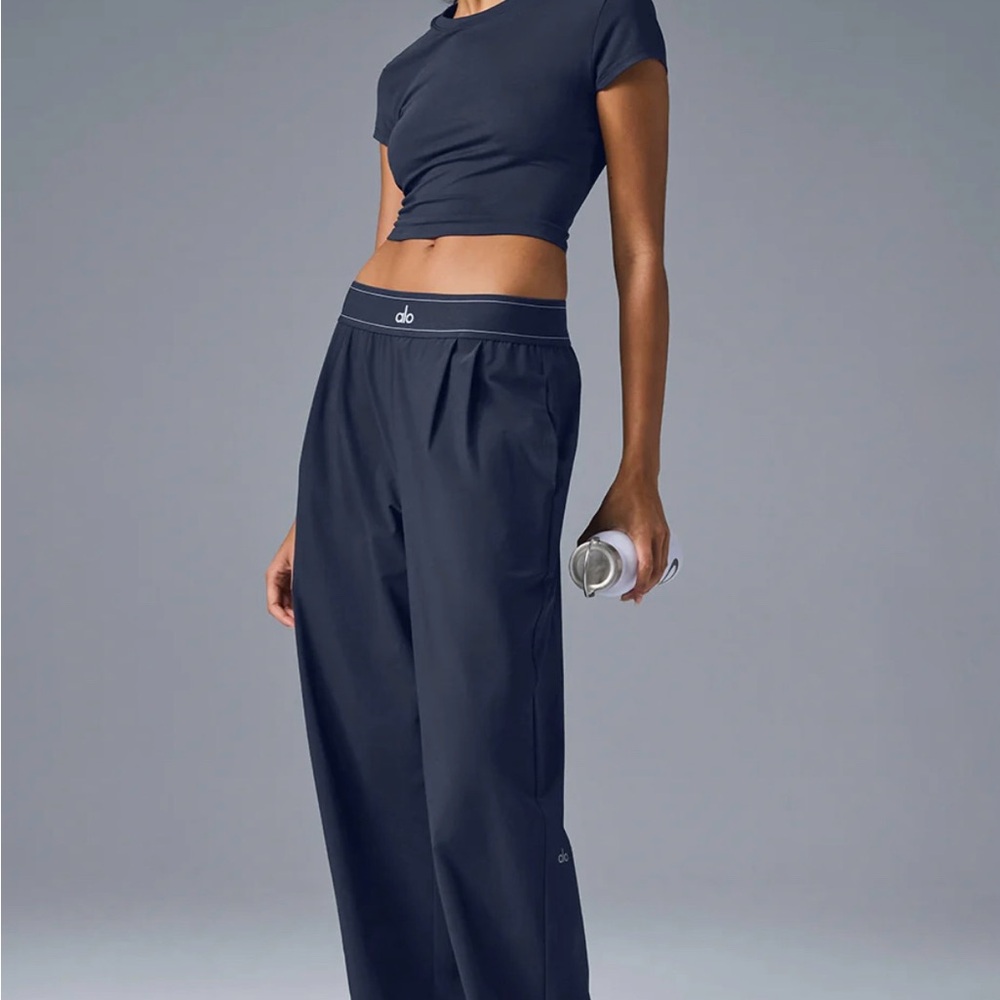 ALO Yoga Navy Suit Up Relaxed Fit Trouser - Navy, M, NWT!
